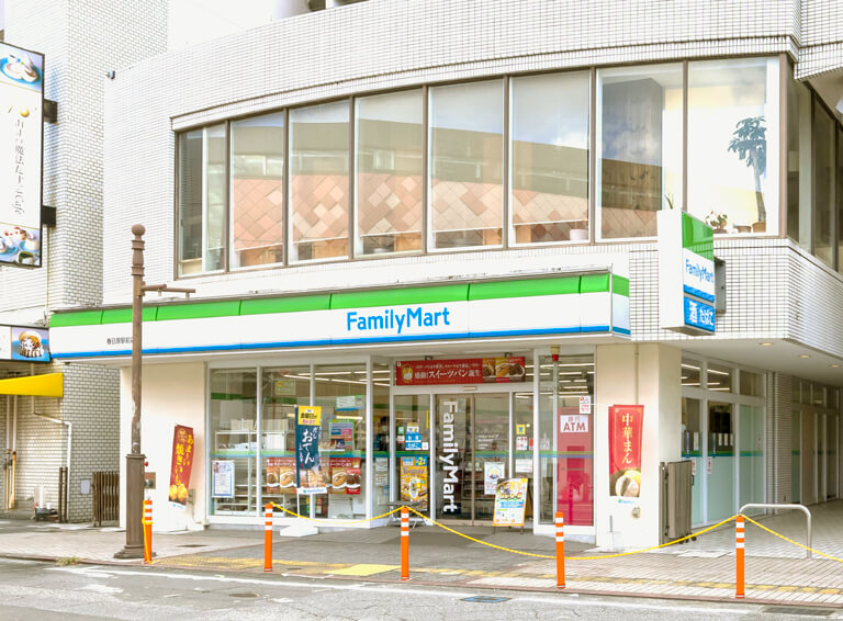 ファミリーマート春日原駅前店