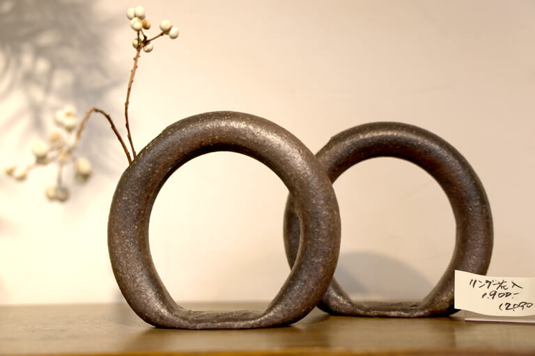 うつわギャラリー卓　商品　円形花瓶